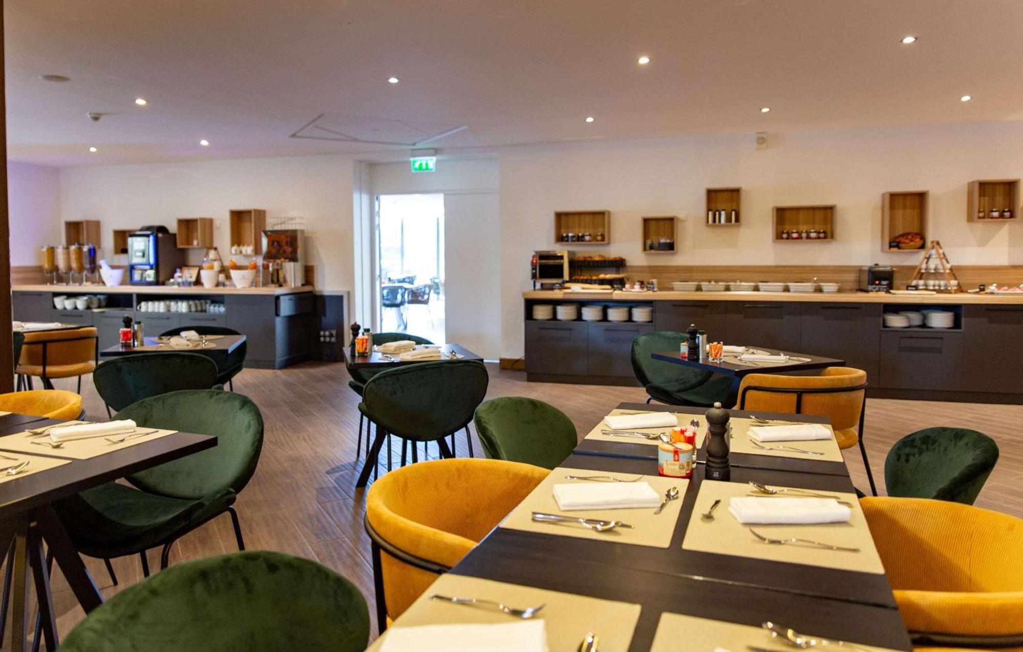 Zenitude Hotel La Valadiere, Ascend Hotel Collection Juvignac Exterior photo